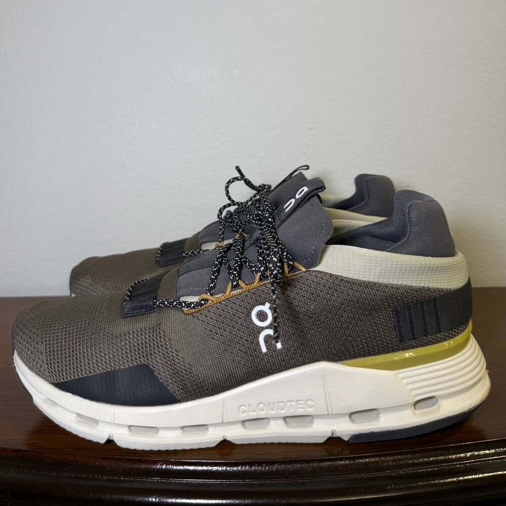 On Running Cloudnova Men Size US 10 Green Sneakers